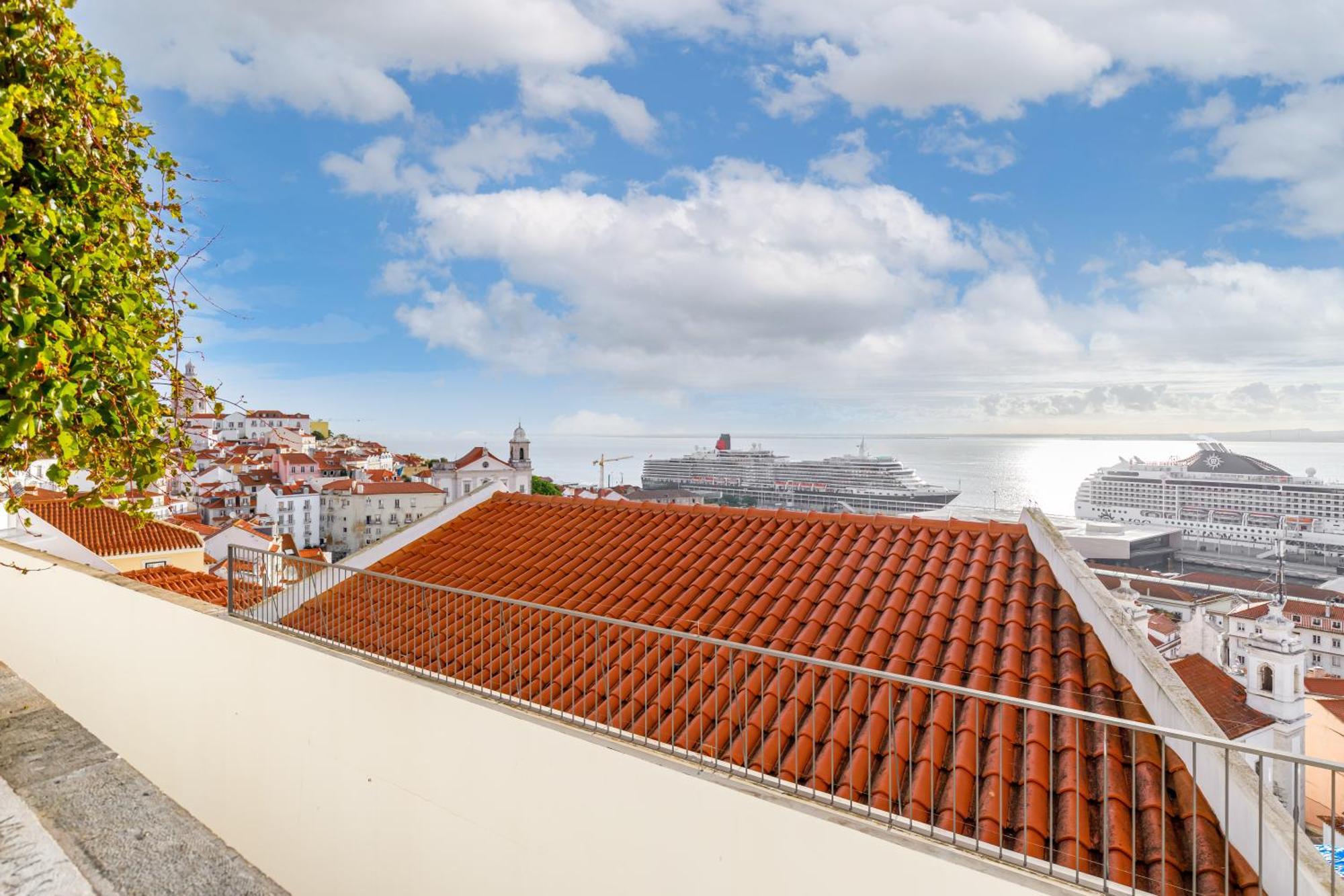Sublime Apt Medieval Alfama Lisbona Esterno foto