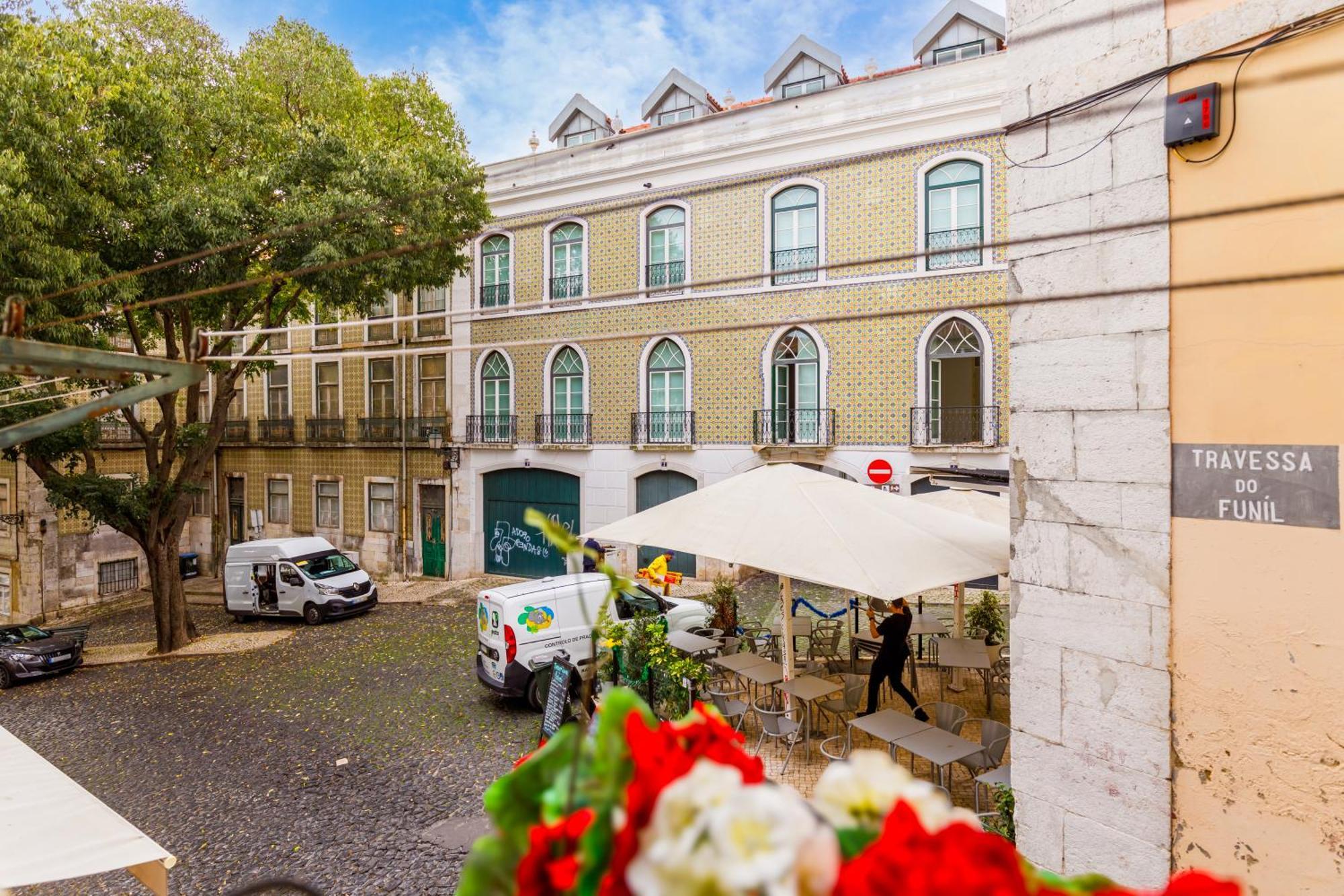 Sublime Apt Medieval Alfama Lisbona Esterno foto